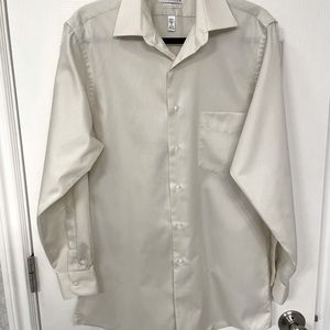 Van Heusen Men’s Dress Shirt